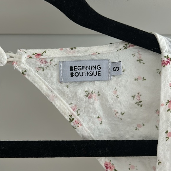 Beginning Boutique Dress - Picture 2 of 5